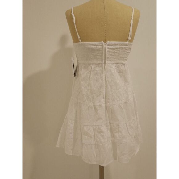 City Studios White Tiered Empire Fit & Flare Dress Size 9 Adjustable Straps - Picture 3 of 7